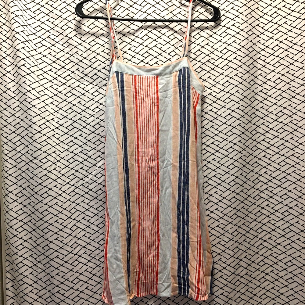 Really cute long top!